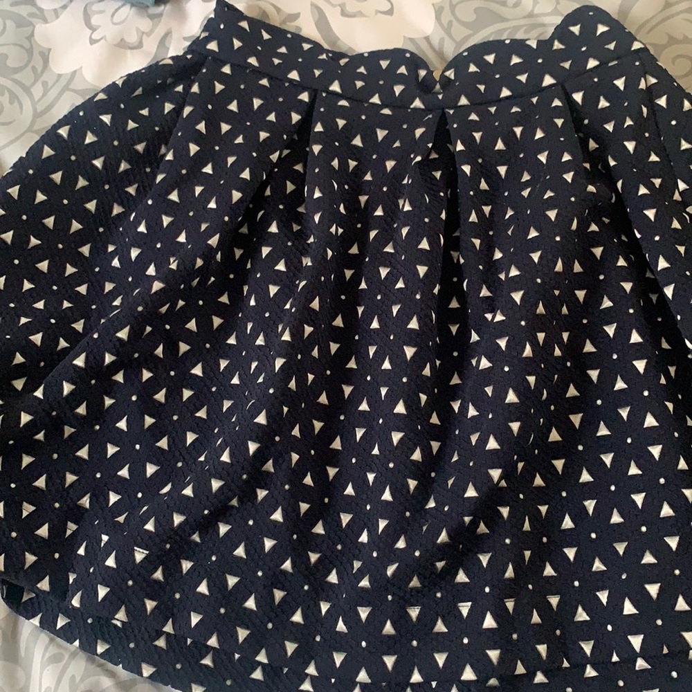 NWT SKIRT! size Large